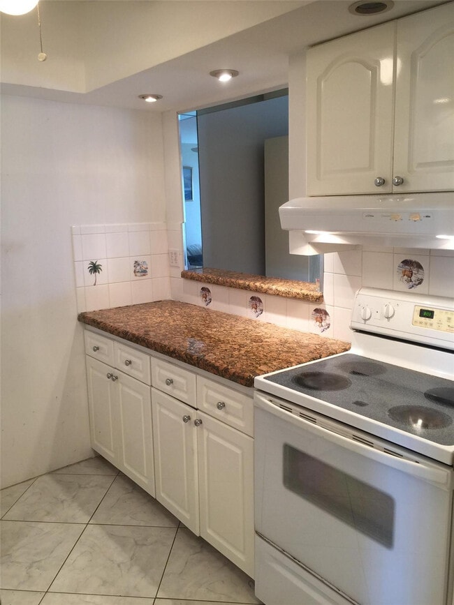 Photo - 630 Layne Blvd Unit 209