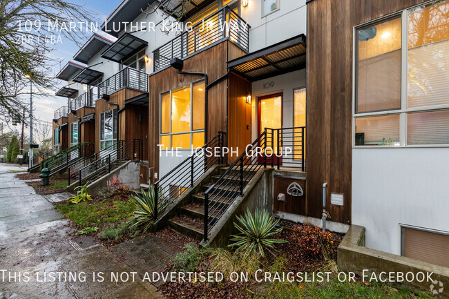 Building Photo - Modern 2 bed/3.5 bath Seattle townhome