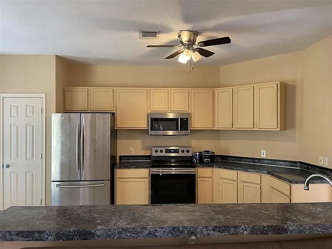 Photo - 1944 Hillcroft