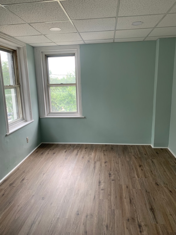 Photo - 142 S Union St