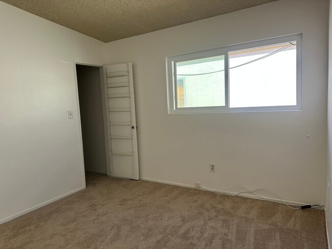 Photo - 1642 Carlson Ln