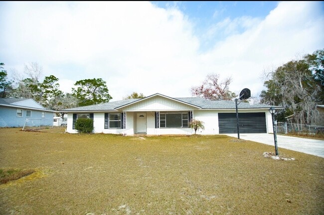 Building Photo - 606 Water Rd