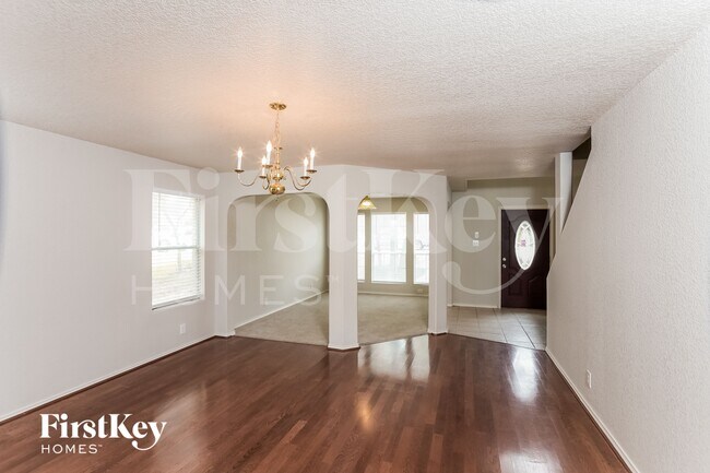 Photo - 7711 Braun Bend