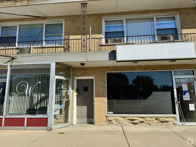 Building Photo - 5029 N Harlem Ave Unit 2 Rental