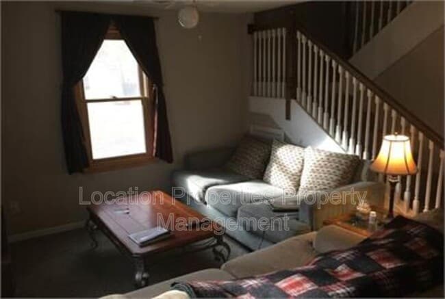 Photo - 310 E 11th St