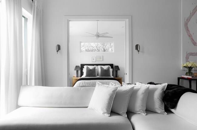 Photo - 5603 Samuel Huston Ave