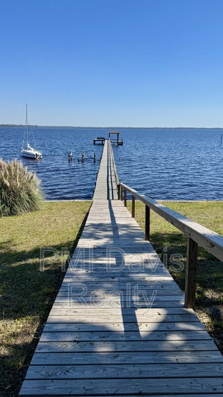 Photo - 734 Myrtle Ave