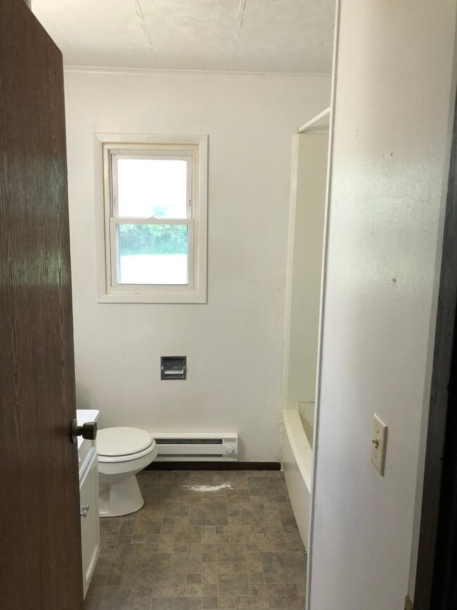 Photo - 130-132 Fauber Ln