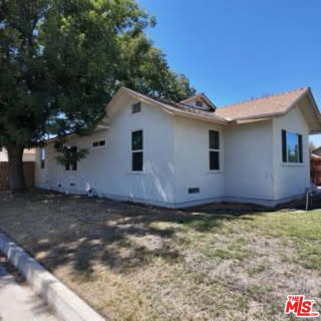 Photo - 401 Cypress St