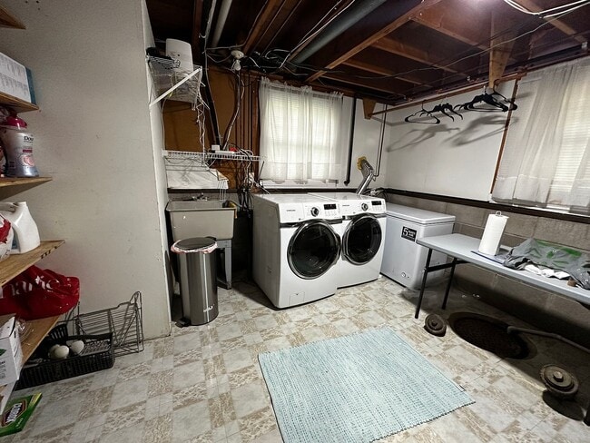 66 Stuyvesant Rd