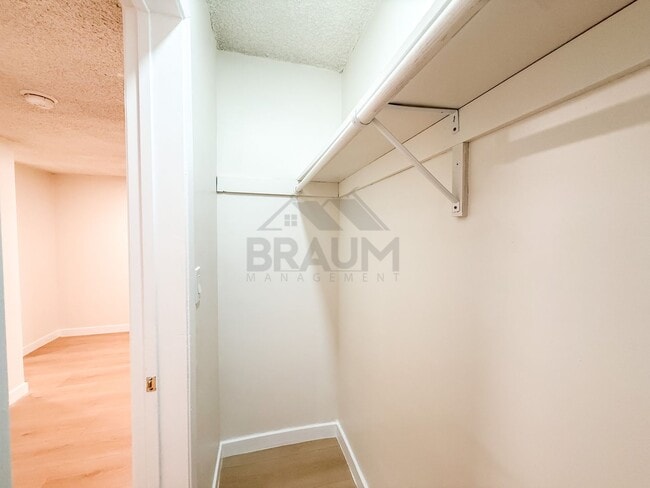 Photo - 6041 Whitsett Ave Unit 106