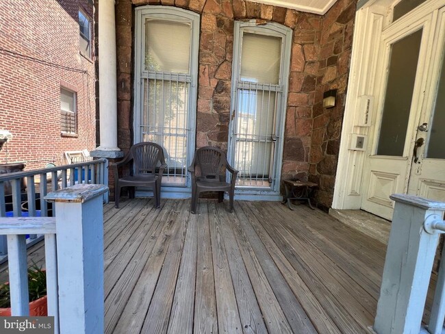 Photo - 521 S 41st St