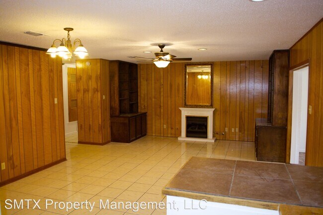 Photo - 4 br, 2 bath House - 1307 Redbud Tr.
