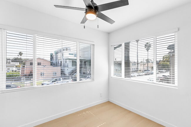 Photo - 2301 S Ridgeley Dr