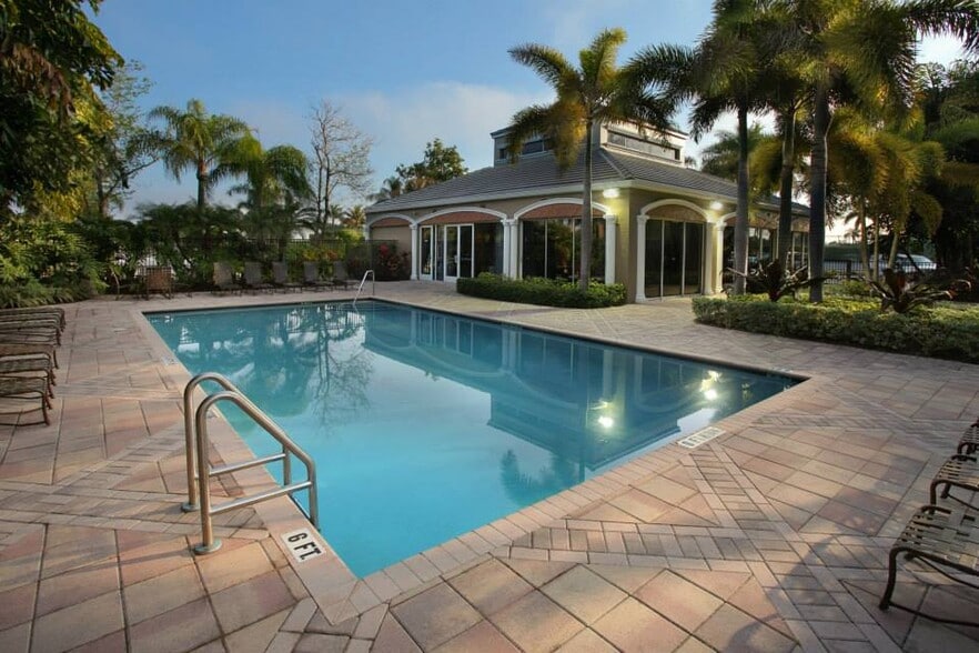 The Luxe at Boca