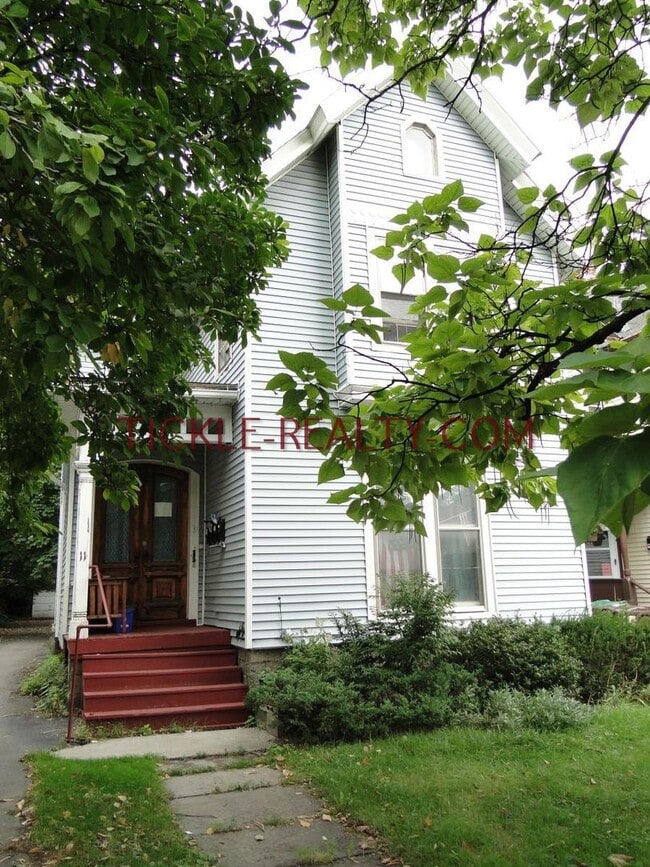 Photo - 11 Lafayette Pl