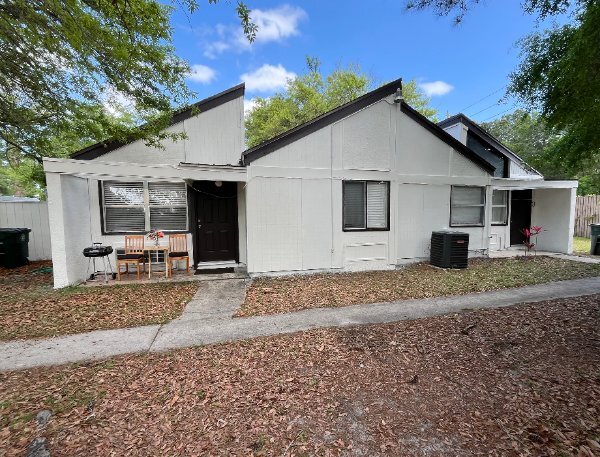 Building Photo - 8230 San Jose Manor Dr E