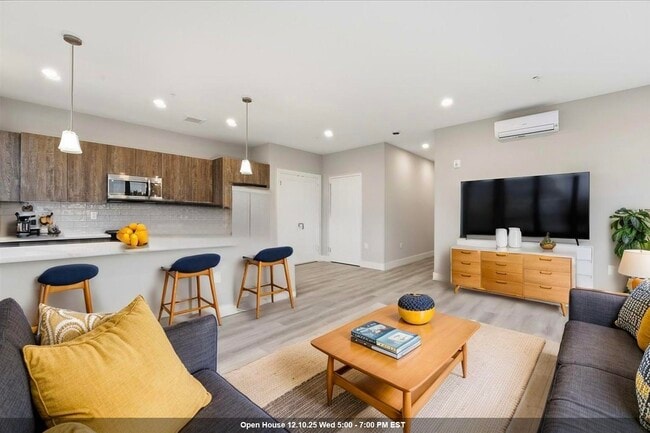 Building Photo - 3516 John F. Kennedy Blvd Unit 203