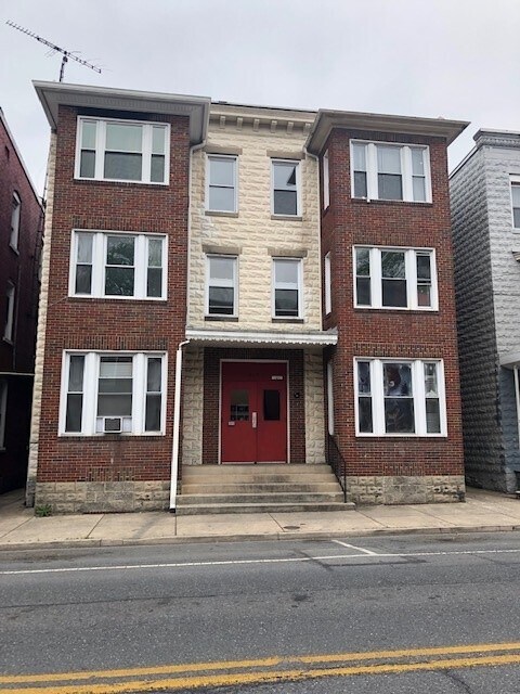 Building Front - 419 S Potomac St Apartments Unit 2