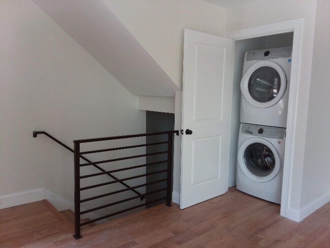 Photo - 2 Judge Street Path Unit 1