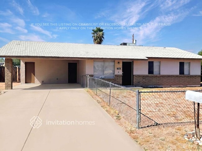 Building Photo - 700 E Quail Ave