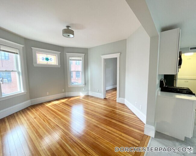 Building Photo - 159 Boston St Rental