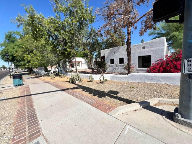 Photo - 5908 West Myrtle Ave Unit 5908