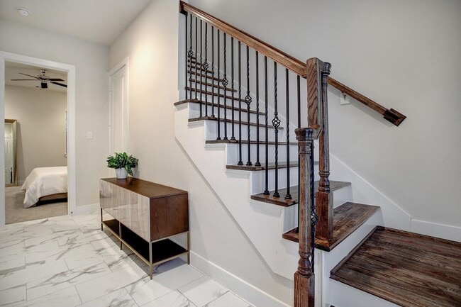 Photo - 2926 Alice St