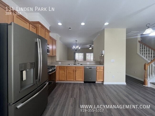 Photo - 134 Linden Park Ln