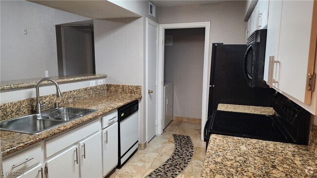 Building Photo - 8101 W Flamingo Rd Unit 2033 Rental