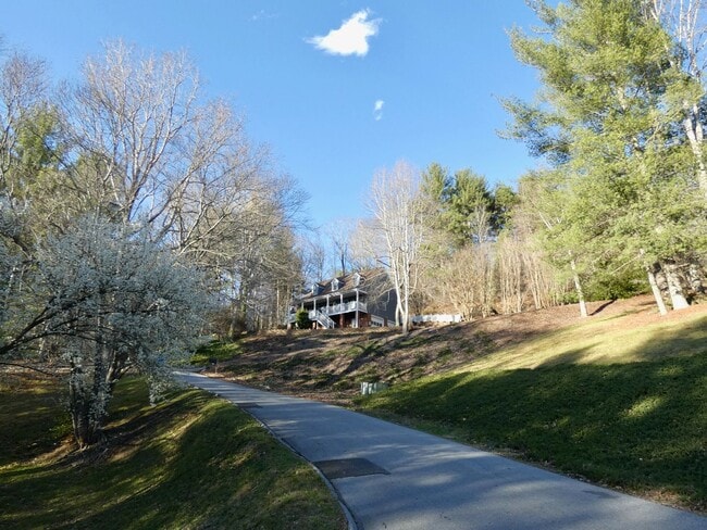 Building Photo - 13th MONTH FREE! Spacious Cape Cod-Style H... Rental