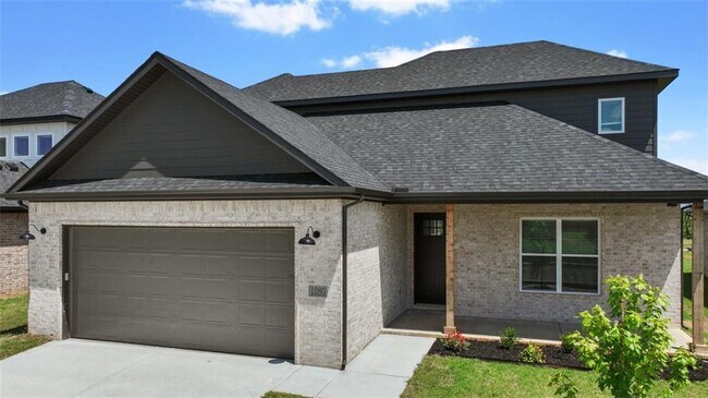 Photo - 1221 Mammoth St