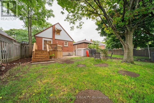 Photo - 172 E 34th St Unité 2