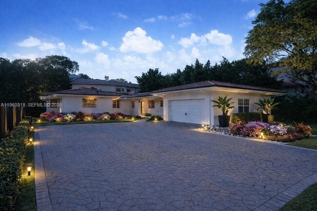 Building Photo - 52 Camden Dr