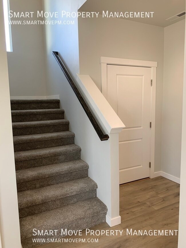 Photo - 3553 W Newland St