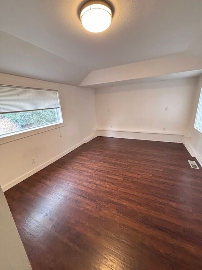 Photo - 405 - BEAVER DUPLEX Unidad BEAVER - UPPER