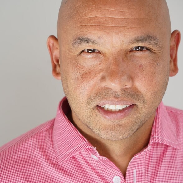 Dennis Lue Yat