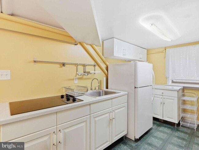 Photo - 1435 Bolton St