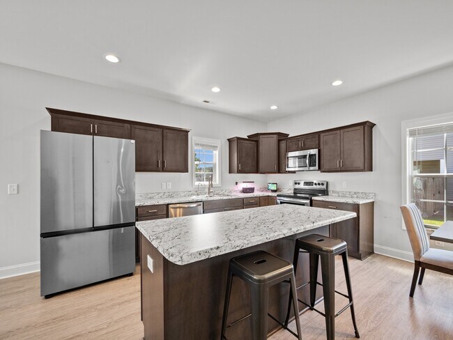 Photo - 516 Poults Dr