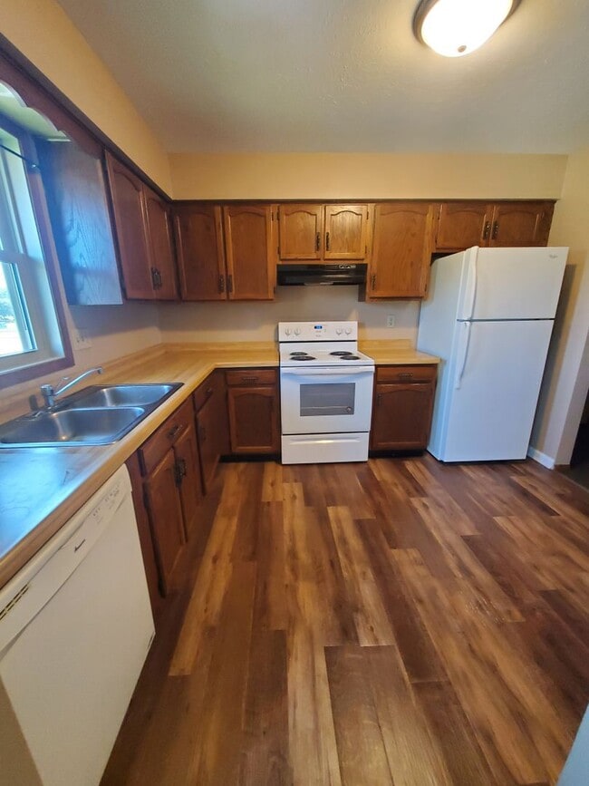 Photo - 6012 Boxwood Dr Apartment Unit 4