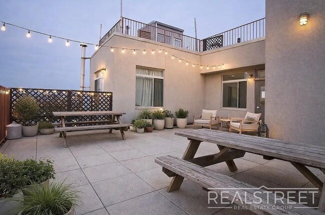 Photo - Noll Street Unit 2C