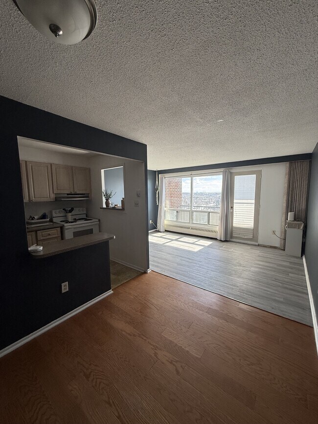 Photo - 20 Chesterton Dr