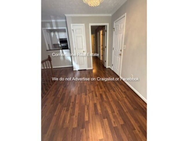 Photo - 1267 Exeter Ln