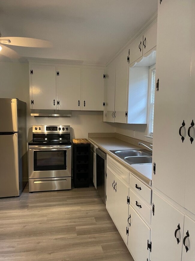 Photo - Cute and Newly Renovated Brick One Level H...