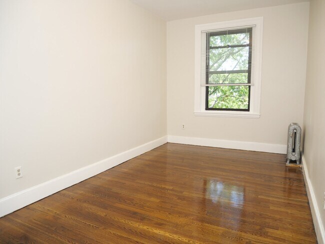 Photo - 41 Carlton St Unit 7