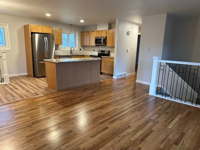 Photo - 6117 Kevin Ave