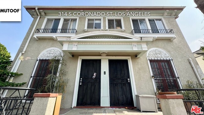 Photo - 314 S Coronado St Condo