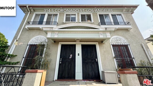 Building Photo - 314 S Coronado St Rental