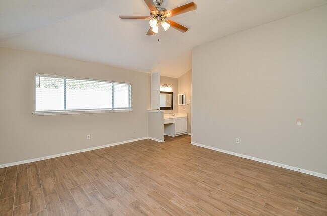 Building Photo - 1246 Summer Park Ln Rental
