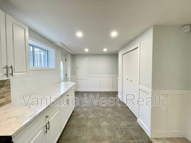 Photo - 690-2 San Michelle Rd